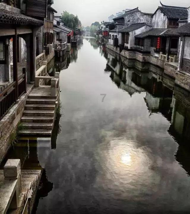 形容人心狠的guai字是哪一个？